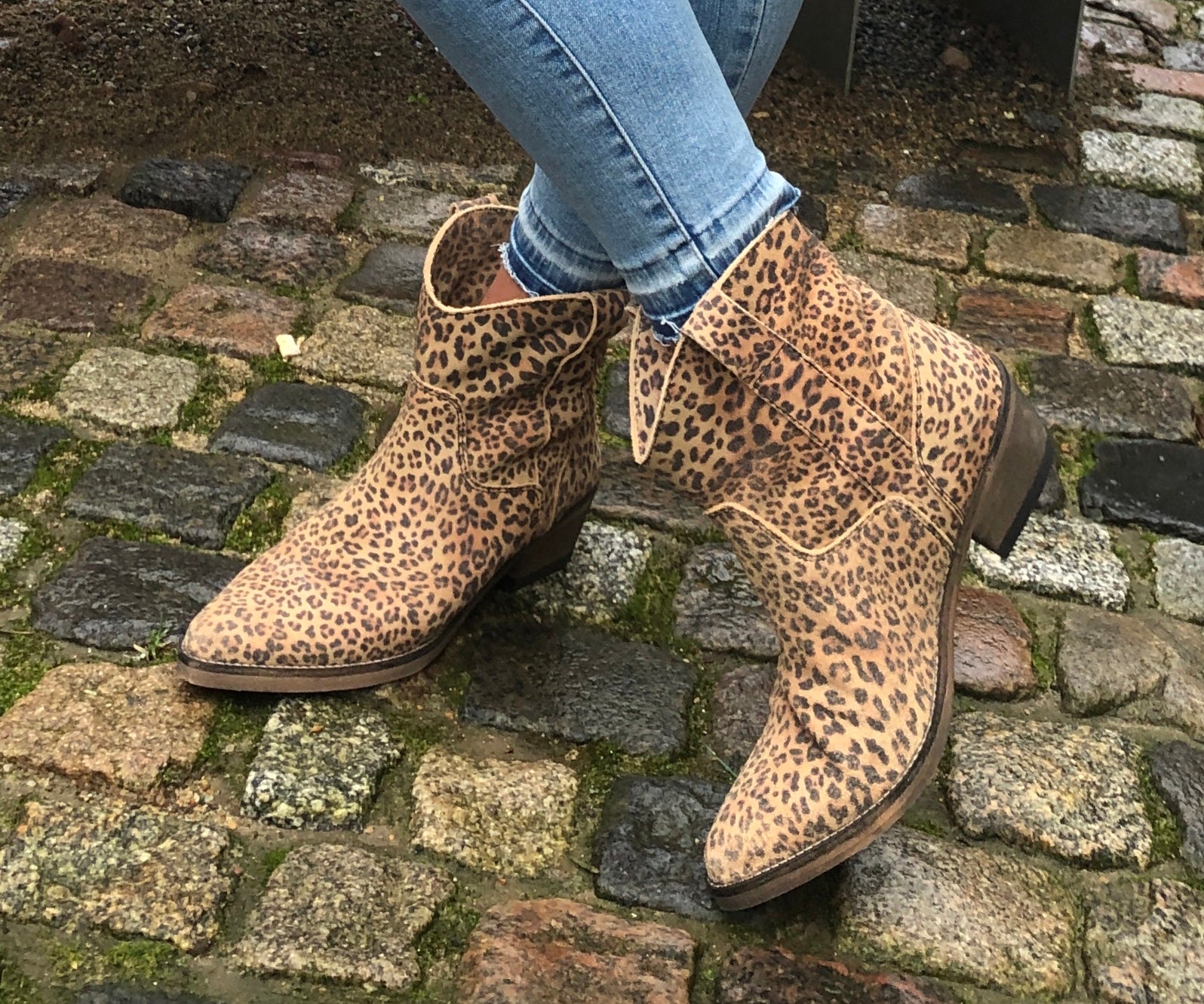 Ivylee - Corrie Leopard boots –